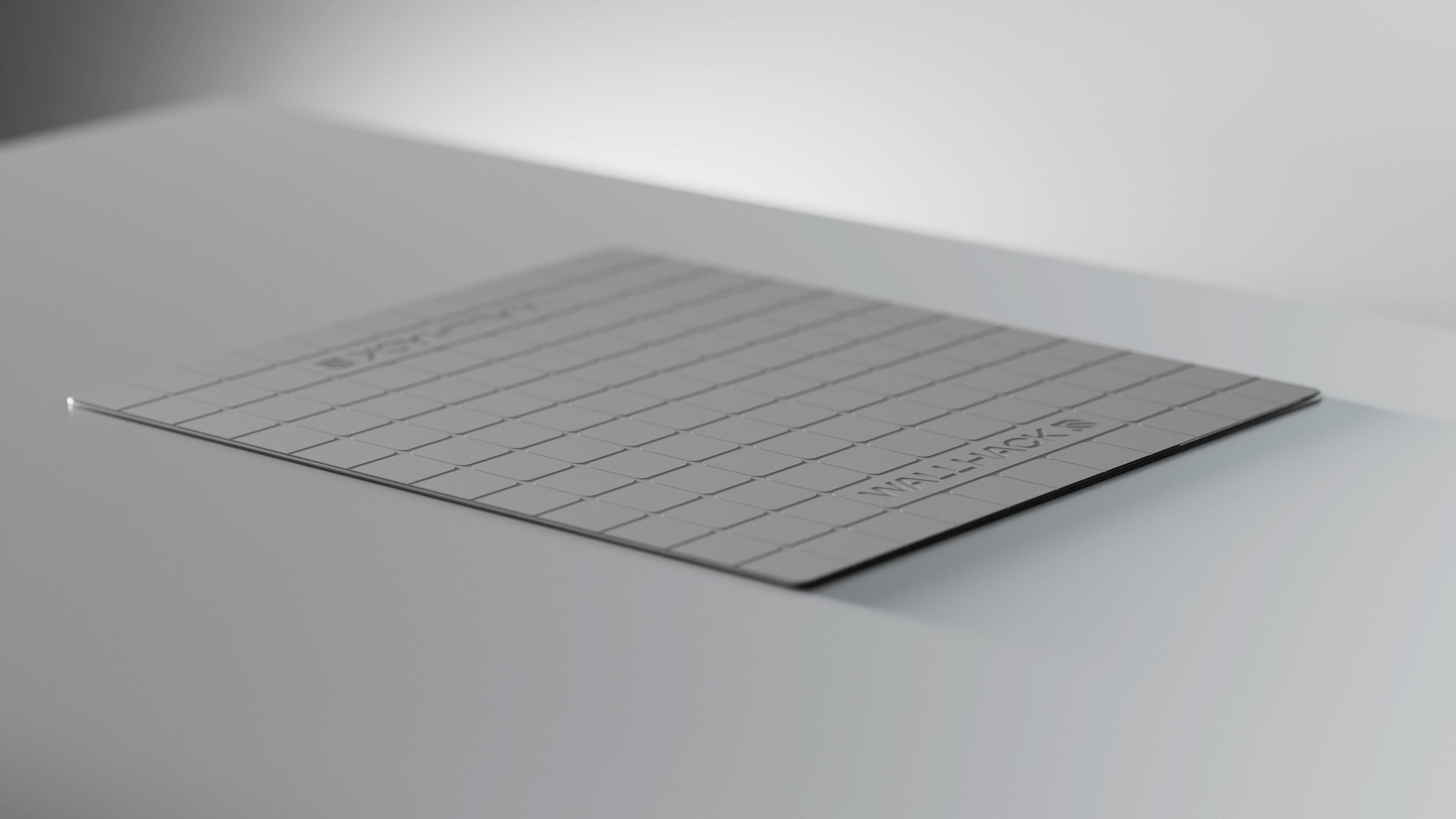 Glasspad SP-004 (White) – WALLHACK