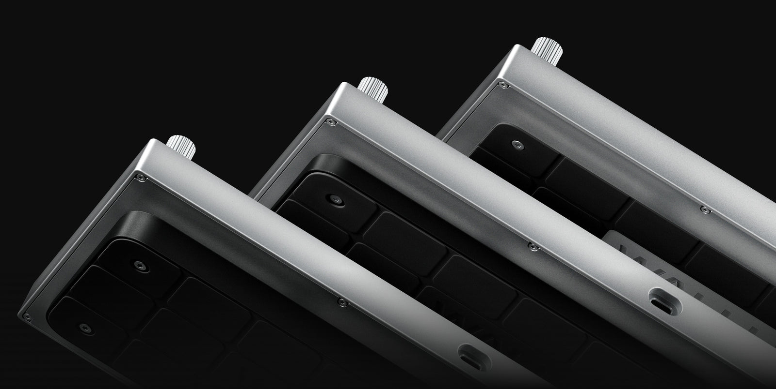 WALLHACK K-001 adjustable risers for 0°, 4° and 7° typing angles